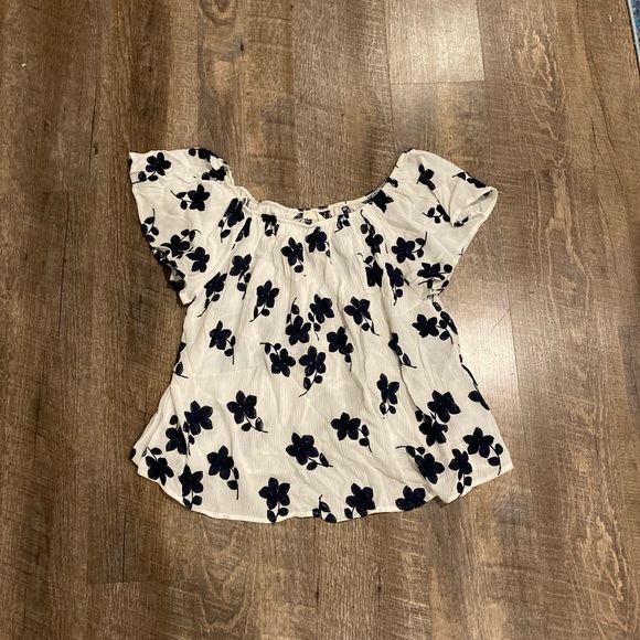 Navy and White Floral Top - Picture 1 of 2